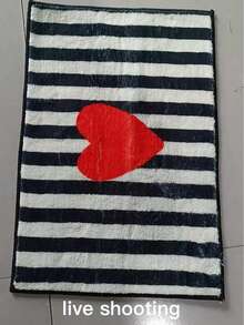 1PC Classic Striped Red Heart Square Bath Mat, Sweet & Cool Style Bathroom Rug, Suitable For Living Room, Bedroom, Entryway, Kitchen, Study, Bathroom Decor, Soft Home Decor Item, Bathroom Mat - A - View 11