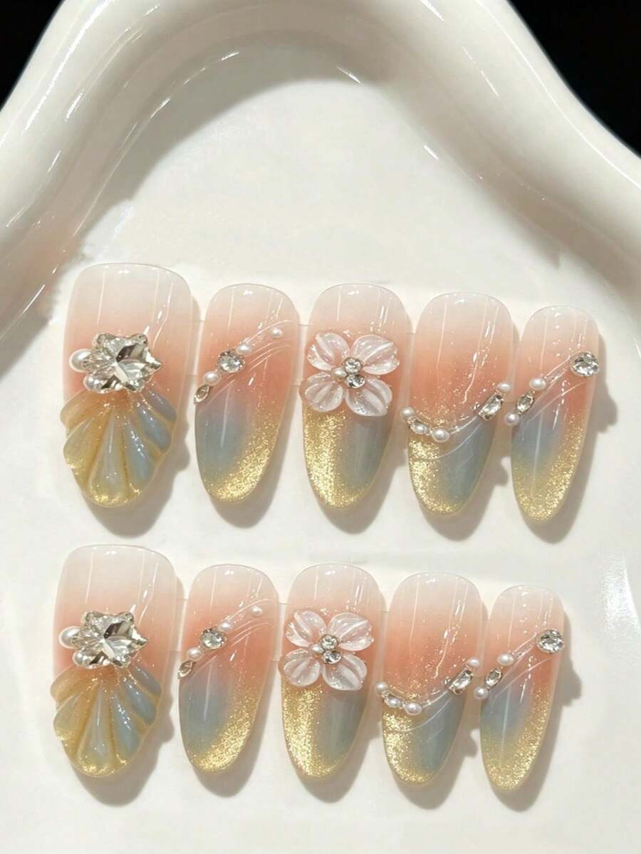 10片短橢圓手工穿戴甲，金色雙色貓眼漸層3D花卉設計，適合女孩與女性，適用假日派對與日常穿戴，夏季新款