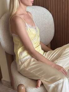 Women's Solid Color Lace Patchwork Hollow Asymmetrical Hem Vacation Style Camisole - Yellow - View 10