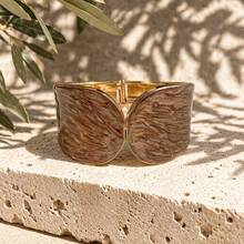 ORNAPEADIA 1pc Women's Gold-Plated Brown Sand-Textured Enamel Asymmetrical Shape Open Cuff Bracelet, Summer Beach Versatile Accessory, Suitable For Daily Wear/Gift - SZ60891-7 - View 7