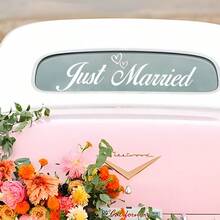 1 pieza Calcomanía estática transparente para ventana con diseño romántico de "Recién Casados" en fuente cursiva, doble corazón, impermeable, reutilizable, sin pegamento, para ventana de coche, boda, fiesta nupcial y decoración del hogar - Ver 7