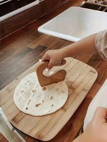 Wooden Fruit Knife, Beech Wood Dough Cutter, Pastry And Pie Slicer, Pizza Cutter, Suitable For Kitchen Beginners, Wooden Fruit And Vegetable Knife, Kitchen Tools - Multicolor - View 4