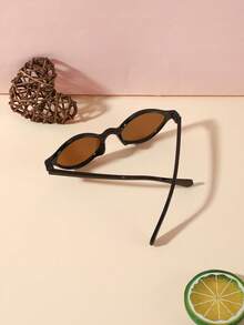 1pc Kids 6-9 Years Old Oval Fashion Glasses, Classic Pure Black Frame, PC Material, Solid Color Lenses, Casual Lightweight, Suitable For Daily Outdoor Use, With Glasses Case - Multicolor - View 11