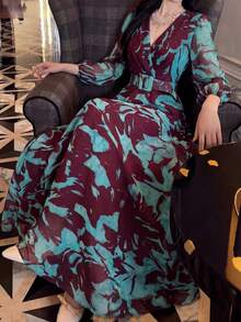 女款新款優雅浪漫花卉長袖洋裝，附客製腰帶，四季修身大裙擺，滿版植物花卉印花，波希米亞風前開扣，適合海灘度假 - 彩色 - 查看 2