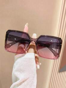 1 Pair Oversized Gradient Square Fashion Glasses, Suitable For Family Outings, Travel, Holiday Outfits, Sports Style, Driving, Beach, Electronic Music Festival, Going Out, Summer Accessories, Vacation, Golf, Hiking, Elegant Attire, Party, Street Fashion Style, Fishing, Outdoor Activities, Holiday Wear - Multicolor - View 3