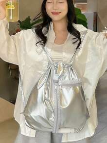 日韓小眾設計 INS 風抽繩水桶後背包，大容量可折疊旅行背包，適合女性大學生，戶外出遊 - 銀色 - 查看 2