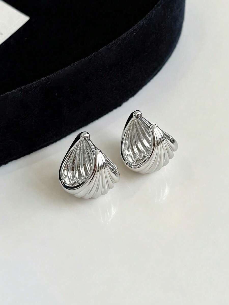 1 par de pendientes de oreja tipo cuff de metal con diseño de concha vintage minimalista, textura premium de nicho, estilo personalizado hip-hop y playa para vacaciones, para uso diario y festivo de mujer - Plateado - Ver 1
