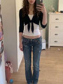 Women Y2K Ribbed Deep V Front Tie Crop Top, Three Quarter Sleeve Slim Fit Solid Color Casual Cropped Blouse - Black - View 2