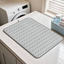 Portable Foldable Ironing Pad With Hanging Strap, Flat And Hanging Dual Use, Geometric Wave Pattern Design, Foldable Ironing Board For Home, Perfect Alternative To Traditional Ironing Board, Suitable For Multiple Scenarios, Easy Storage And Space-Saving, Ideal For Small Apartments, RVs, Home And Travel, Best Gift For Wife And Mom - Wavy Geometric - View 3