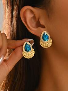 1 Pair 18K Gold Hammered Water Drop Colorful Cubic Zirconia Stud Earrings For Women, Stainless Steel Vintage Embossed Geometric Earrings, Luxury Palace Style Evening Party Atmosphere Elegant Jewelry, Perfect Gift For Women On Valentine's Day, Anniversary, Christmas, Thanksgiving, Halloween, Mother's Day And Other Holidays - Yellow Gold - View 2