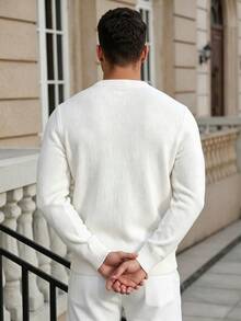 ALTZTAR 男士刺繡素色圓領長袖針織衫 - 白色 - 查看 3