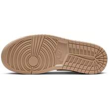 Nike Air Jordan 1 Low Women's Shoes Legend Md Brown/Lt British Tan/Chalk DC0774-205 | Low-Top Versatility, Everyday Wearable - 淺棕色 - 查看 9