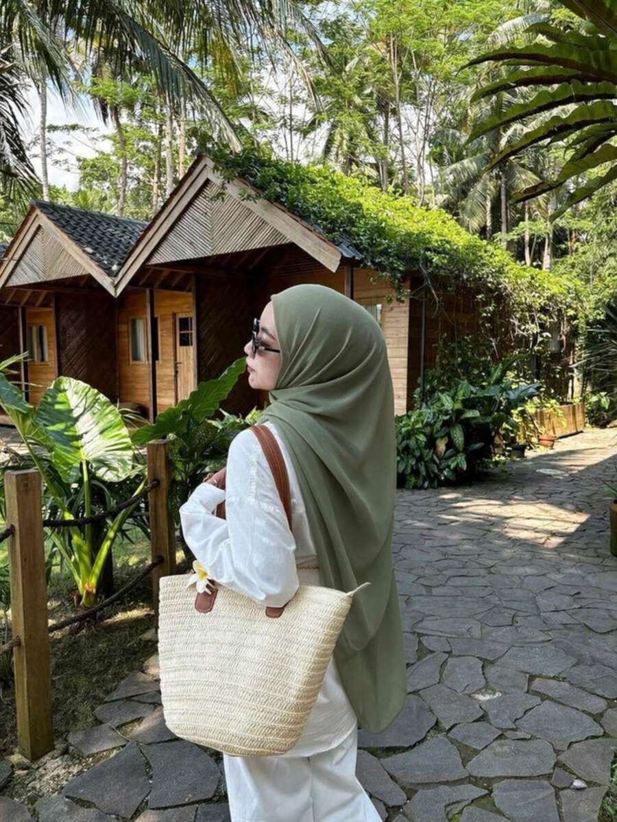 1件柔軟垂墜純色穆斯林頭巾,百搭日常通勤風格,女款穆斯林頭巾 - 豆綠色 - 查看 1