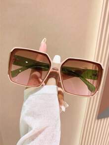 1 Pair Oversized Gradient Square Fashion Glasses, Suitable For Family Outings, Travel, Holiday Outfits, Sports Style, Driving, Beach, Electronic Music Festival, Going Out, Summer Accessories, Vacation, Golf, Hiking, Elegant Attire, Party, Street Fashion Style, Fishing, Outdoor Activities, Holiday Wear - Multicolor - View 6