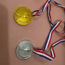 Gold Plastic Award Medal - Shiny Gold Crown Pattern Decorated Medal, Suitable For Sports, Games, Competitions, Talent Shows, Parties And Party Gifts - Multicolor - View 4