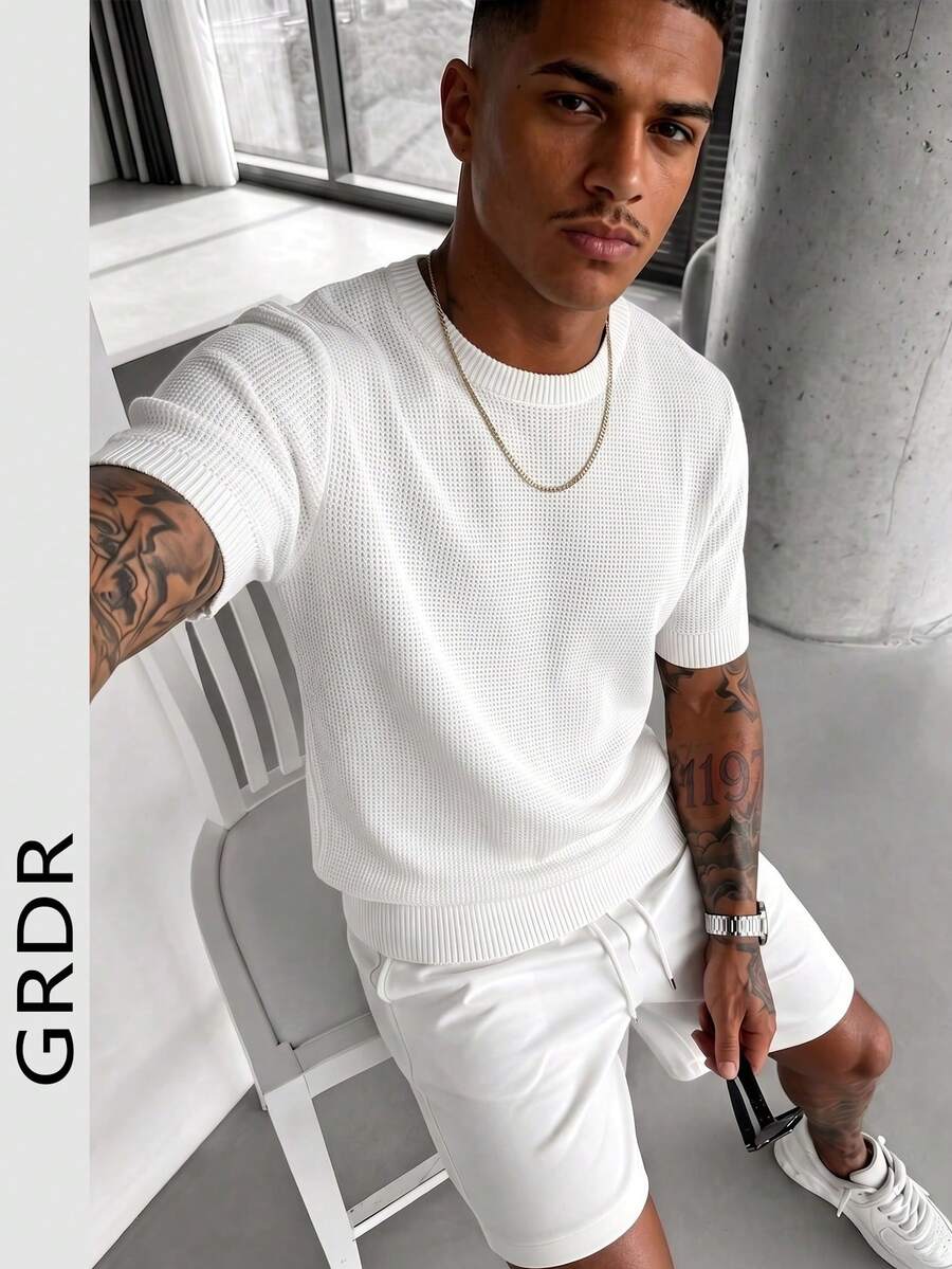 GRDR Men's Summer Round Neck Solid Color Short Sleeve Knit Sweater, Suitable For Summer Outings, Essential For Fashionable Styling