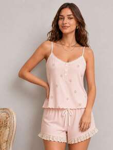 Conjunto de pijama de mujer con camisola de encaje floral acanalado rosa y pantalones cortos con volantes – Ropa de estar en casa dulce y cómoda - Rosa - Ver 1