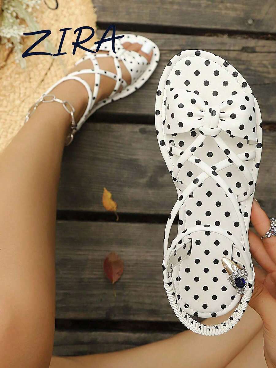 Zira26 春夏復古波點交叉帶小蝴蝶結彈性後帶平底涼鞋，舒適適合約會、野餐、外出，白色涼鞋、黑色涼鞋