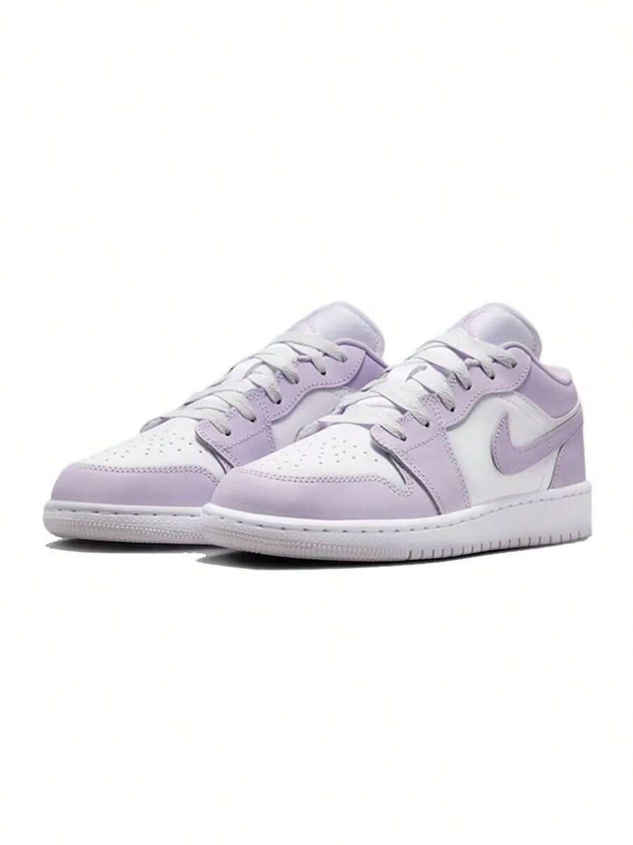Nike 大童 AIR JORDAN 1 低筒復古運動滑板鞋 - 白色/淡紫色 - 查看 1