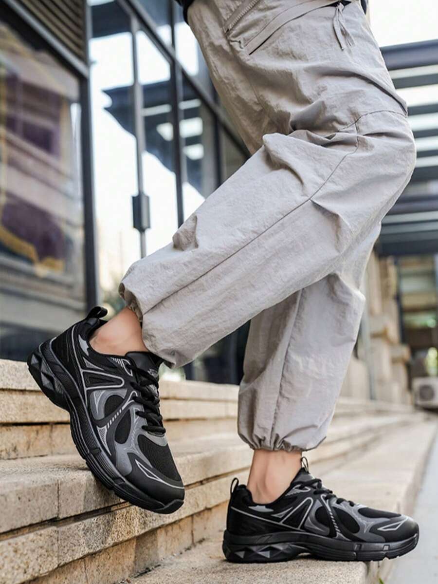 Sepatu Olahraga Kasual Pria yang Nyaman, Kotak Jari Kaki Lebar, Sol Tebal, Sepatu Lari Peredam Guncangan - Hitam - View 1