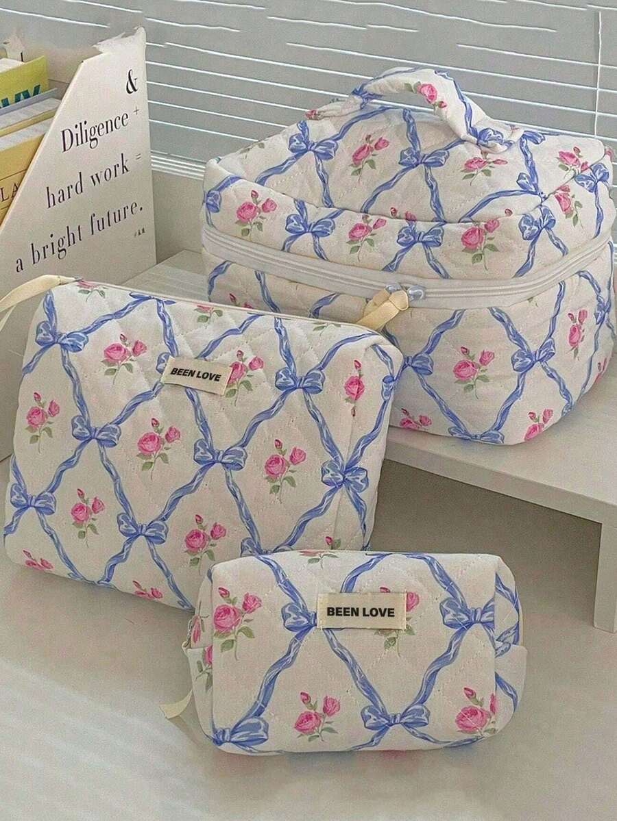 Sweet Pink Rose Blue Bow Lattice Pattern Quilted Cosmetic Bag, Portable Handheld Large Capacity Travel Makeup Organizer, Fashion Zipper Toiletry Storage Bag For Daily Trip Vacation - Multicolor - View 1