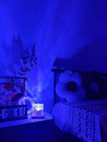 1个LED波浪投影灯，带触摸/遥控功能，发光立方体水晶灯，16种颜色模式，USB供电，适合卧室、客厅和办公室装饰，是万圣节的绝佳礼物。 - 彩色 - 查看 5
