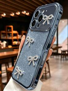 Casing Ponsel Mewah Lucu Berkilau dengan Hiasan Pita Berlian Imitasi, Kompatibel dengan iPhone 17 Pro Max 17 Pro 17 16 Pro Max 16 Pro 16 15 Pro Max 15 Pro 15 14 13 17 Air, Cocok untuk Anak Perempuan dan Wanita, dengan Tepi Bergelombang dan Bahan Lembut, Hadiah untuk Anak Perempuan dan Wanita. - Biru - View 3