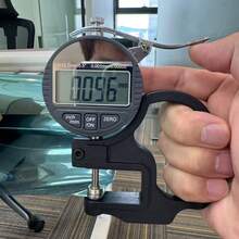 防水哑光黑色乙烯基贴膜 - 即撕即贴，适用于厨房台面、橱柜翻新、家具 - 黑色 - 查看 4