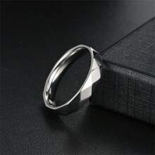 Minimalist Multi-Faceted Rhombus Polished Titanium Steel Ring, Gold And Silver Dual Color Options, 3D Cut Refractive Delicate Luster, Waterproof Hypoallergenic Non-Oxidizing Non-Fading, Plain Band Versatile For Commuting, Suitable As Couple Rings, Daily Stacking Rings, Simple Elegant Gift Accessory - Multicolor - View 18