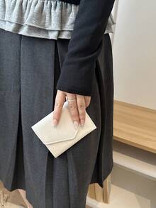 1 buah Dompet Pendek Lipat Dua Portabel Bahan PU Berbentuk Bintang, Cocok untuk Penggunaan Sehari-hari Wanita dan Hadiah Kencan - Putih - View 4