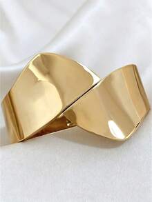 1pc French Minimalist Cross Stainless Steel Bracelet, Strong Color Retention, Hypoallergenic Spring Clasp Design, Versatile Accessory For Office, Date, Wedding And Banquet - Gold - View 6