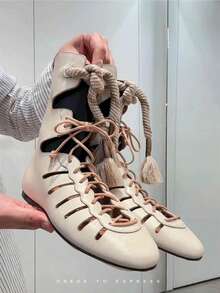 Sepatu Bot Ankle Romawi Berongga untuk Wanita, Sepatu Bot Ankle Datar Bertali Tali Rumbai Gaya Bohemian, Sandal Gladiator Berongga - Krem - View 2