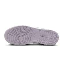 Nike 大童 AIR JORDAN 1 低筒復古運動滑板鞋 - 白色/淡紫色 - 查看 8