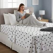 Single Sheet Set With 2 Pieces Printed Cotton Fabric With Elastic All Around And Pillowcase In Matchstick Stitch - Hitam dan Putih - View 2