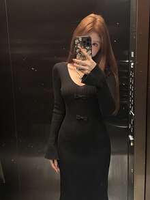Sweet Pure Style V-Neck Bow Design Long Sleeve Knit Bodycon Dress For Women, Youthful And Age-Reducing - Black - View 1