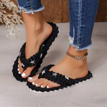 Sandal Jepit Hangat Musim Gugur/Dingin, Sandal Jepit Berhiaskan Bintang, Sol Lembut, Sandal Serbaguna untuk Dalam dan Luar Ruangan untuk Wanita - Hitam - View 3