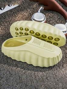 Minzgrün