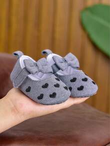 1 Pair Soft Comfortable Embroidered Fabric Shoes For Infant Girls 0-1 Years Old, Spring/Autumn Soft Sole Princess Shoes - Grey - View 3