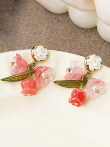 1Pair Of Minimalist Camellia Pendant Clip-On Earrings: Forest-Style Small Flowers And Green Leaves – Piercing-Free Earrings For Women - Multicolor - View 9