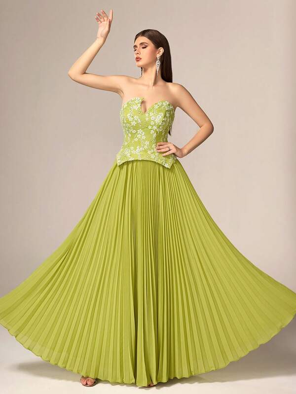 VIPGIRL Elegant Women's Strapless Long Chiffon Dress, Decorated With Contrasting Sequins And Embroidery, Pleated Hem, Suitable For Formal Occasions Like Balls And Evening Parties.