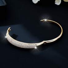 1pc European & American Luxury Classic Exquisite Women's Bracelet, Suitable For High-End Evening Party, Wedding, Versatile Wear Jewelry - Bracelet - View 4