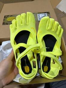 Fluorescent Yellow