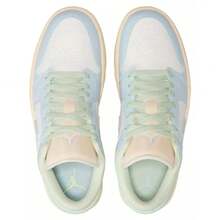 Nike Air Jordan 1 Low Women's Shoes Sail/Jade Aura/Aura/Muslin DC0774-108 | Low-Top Versatility, Everyday Wearable - 青色 - 查看 5