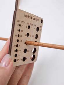 Knitting/Crochet Travel Kits, Yarn Knitting Tool Density Ruler Portable Travel Ruler - Multi-Functional Handmade Knitting Tool, Suitable For Knitting, Crochet, Sewing, Portable Needle Gauge Ruler Suitable For Handmade Knitting Crafts, Suitable For Making Sweaters, Scarves, Hats And Other Home Handmade Products - A - View 8