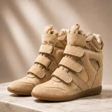 New 2026 Women's High-Top Shoes With An Internal Heel Lift, Low-Top Casual Sneakers In Matching Colors. Designer High-Tops For Women For All Seasons - 卡其色 - 查看 1