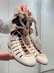 Sepatu Bot Ankle Romawi Berongga untuk Wanita, Sepatu Bot Ankle Datar Bertali Tali Rumbai Gaya Bohemian, Sandal Gladiator Berongga - Krem - View 3