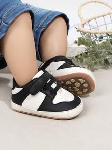 1 Pair Boys Colorblock PU Hook & Loop Design Flat Non-Slip Fashion Versatile Casual Sports Shoes 0-15 Months Pre-Walker Shoes Suitable For Spring And Autumn - Black - View 7