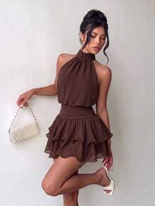 Vestido mini elegante de moda color marrón con cuello halter, espalda descubierta y volantes en capas - Boda - Marrón - Ver 1