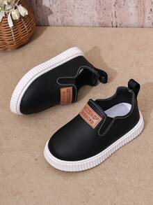 1 Pair Kids' Black Slip-On Flat Fashion Sports Shoes, Suitable For All Seasons - Black - View 4