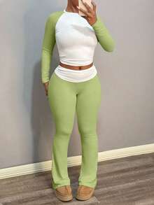 女款休閒圓領長袖拼色拼接T恤與抓皺腰喇叭褲套裝，春季優雅穿搭 - 綠色 - 查看 3
